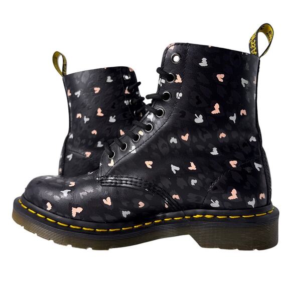 Dr. Martens 1460 Pascal Boots Wild Hearts Printed Womens US 8 Black Leather Pink - Picture 4 of 13